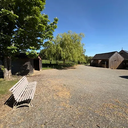 度假居 Rural Spacieux Avec Piscine Maisoncelles-du-Maine